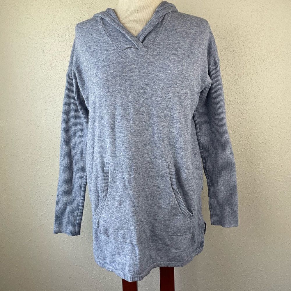 Cyrus Hoodie Size M EUC